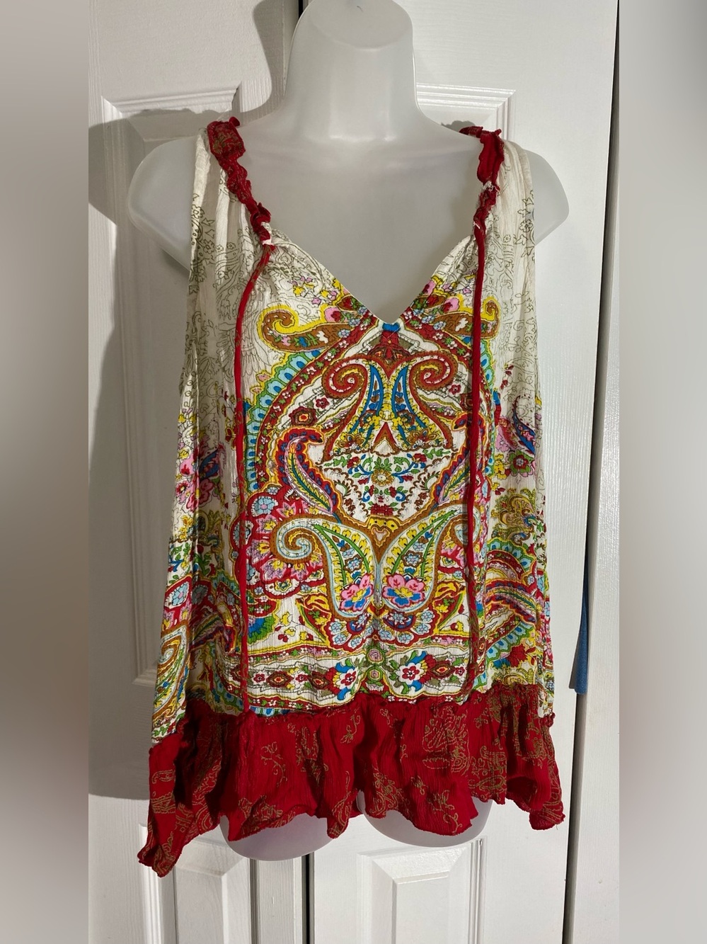 Bila White/Red Print Rayon Tank with Tassel Ties Sz M Boho Gypsy 2010’s AA21